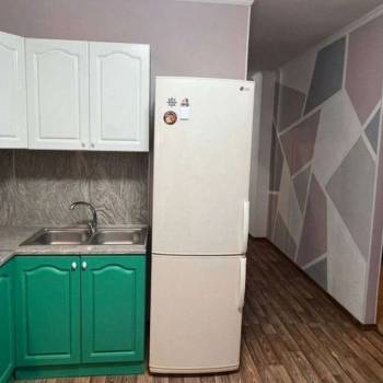 Сдается 1-комнатная квартира, 52 м²