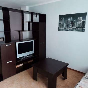 Сдается 1-комнатная квартира, 52 м²