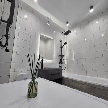 Продается 1-комнатная квартира, 42 м²