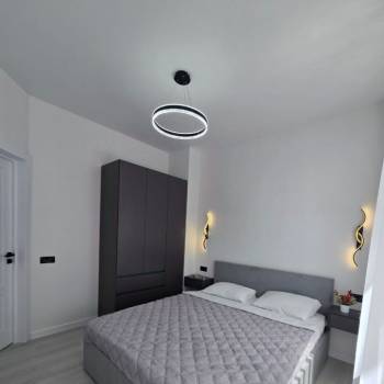Продается 2-х комнатная квартира, 42 м²