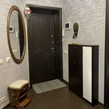 Сдается 1-комнатная квартира, 52 м²