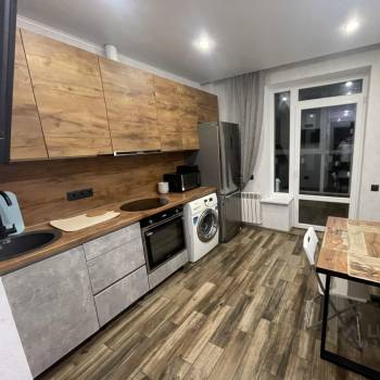 Сдается 1-комнатная квартира, 42 м²