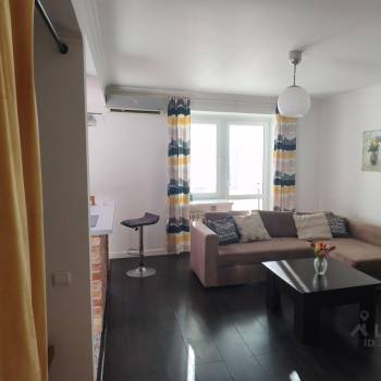 Сдается 1-комнатная квартира, 40 м²