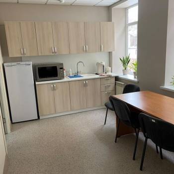Сдается Нежилое помещение, 460 м²