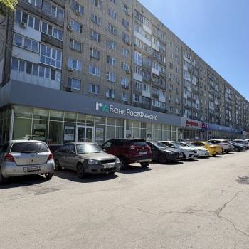 Сдается Нежилое помещение, 210 м²