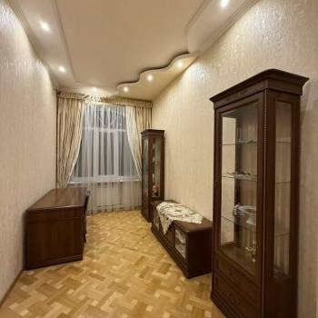 Продается Дом, 374 м²