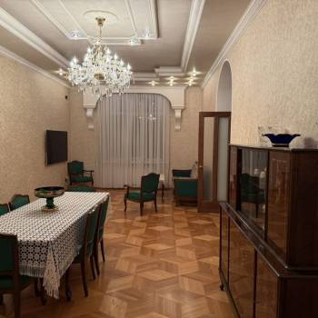 Продается Дом, 374 м²