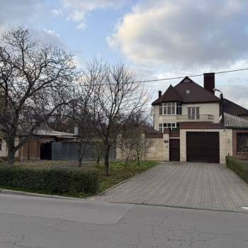Продается Дом, 374 м²