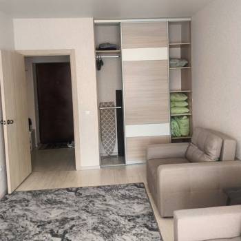Продается 1-комнатная квартира, 37,8 м²