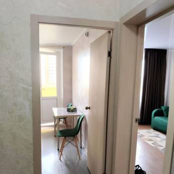 Продается 1-комнатная квартира, 35 м²