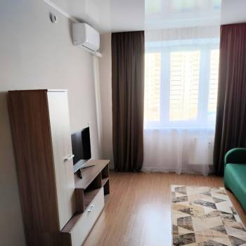 Продается 1-комнатная квартира, 35 м²