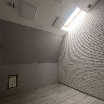 Сдается Нежилое помещение, 90 м²