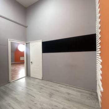 Сдается Нежилое помещение, 90 м²