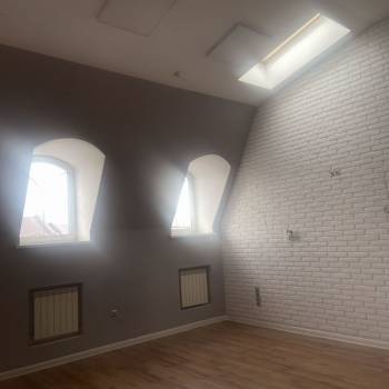 Сдается Нежилое помещение, 90 м²
