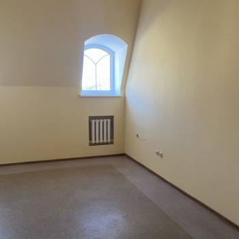 Сдается Нежилое помещение, 90 м²