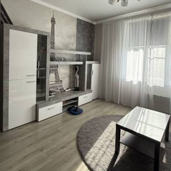 Сдается 1-комнатная квартира, 37 м²