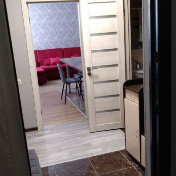 Сдается 1-комнатная квартира, 42 м²