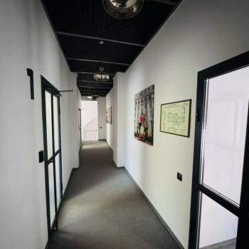 Продается Нежилое помещение, 1572 м²