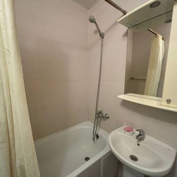 Продается 1-комнатная квартира, 28 м²