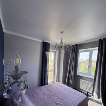 Продается 1-комнатная квартира, 41 м²