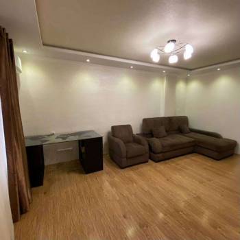 Сдается 1-комнатная квартира, 54,5 м²