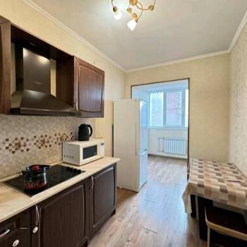 Сдается 1-комнатная квартира, 37 м²