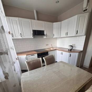 Сдается 1-комнатная квартира, 45 м²