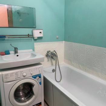Продается 2-х комнатная квартира, 65 м²