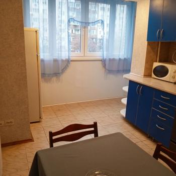 Продается 1-комнатная квартира, 52,2 м²