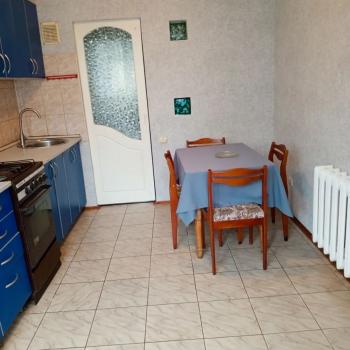 Продается 1-комнатная квартира, 52,2 м²
