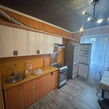Сдается Многокомнатная квартира, 64 м²