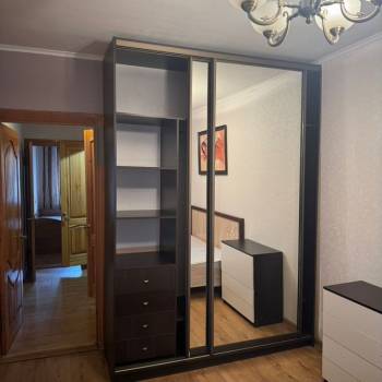 Сдается Многокомнатная квартира, 64 м²