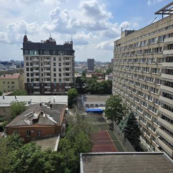 Сдается 2-х комнатная квартира, 86 м²