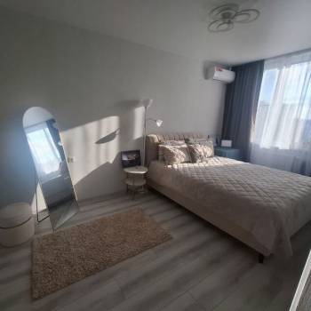 Сдается 1-комнатная квартира, 42 м²
