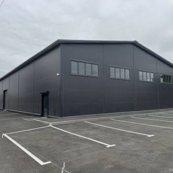 Сдается Нежилое помещение, 900 м²