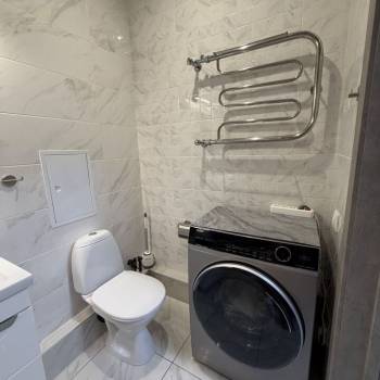 Продается 1-комнатная квартира, 32 м²