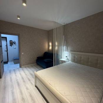 Продается 1-комнатная квартира, 32 м²