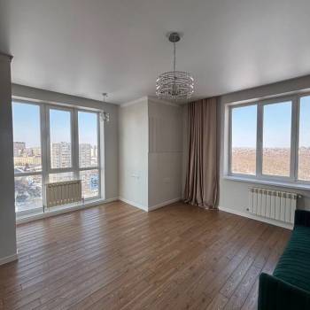 Продается 2-х комнатная квартира, 72 м²