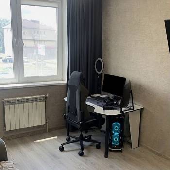 Продается 1-комнатная квартира, 42 м²