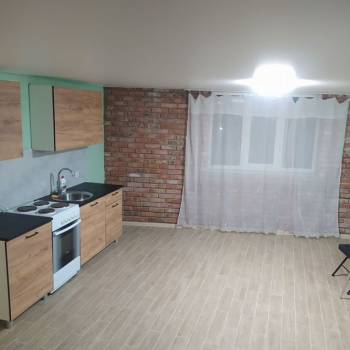 Сдается 1-комнатная квартира, 42 м²