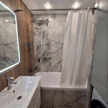 Продается 1-комнатная квартира, 42 м²