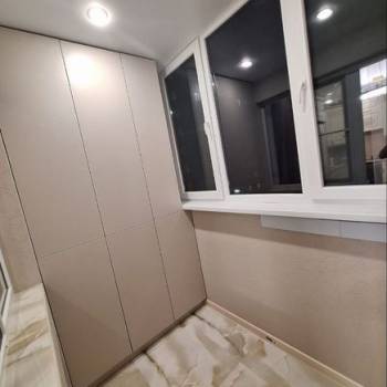 Продается 1-комнатная квартира, 42 м²