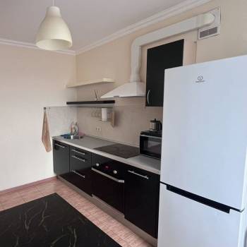 Продается 1-комнатная квартира, 39 м²