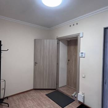 Продается 1-комнатная квартира, 39 м²