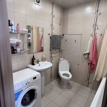Продается 1-комнатная квартира, 39 м²
