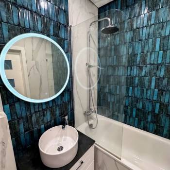 Продается 1-комнатная квартира, 44 м²