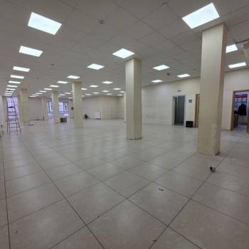 Сдается Нежилое помещение, 230 м²