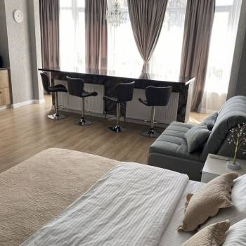 Сдается 1-комнатная квартира, 42 м²