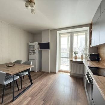Продается 2-х комнатная квартира, 71,2 м²