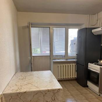 Сдается Многокомнатная квартира, 85 м²